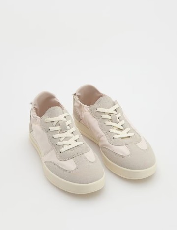 Adidasi Reserved, bej