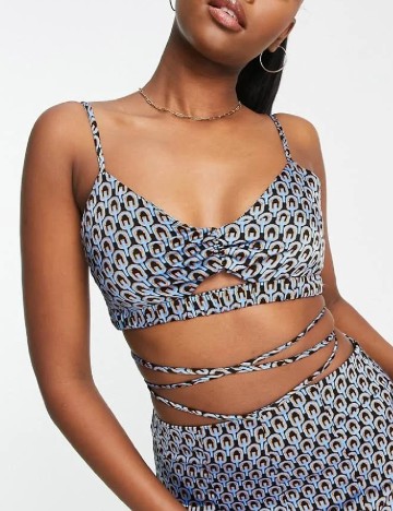 Top Missguided, mix culori