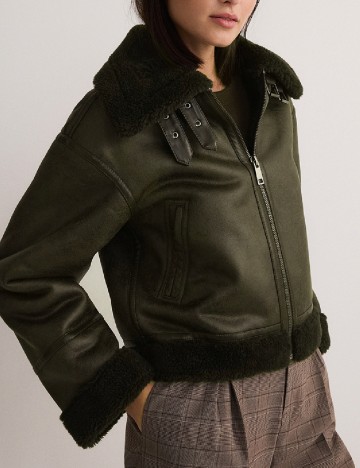 Jacheta Reserved, verde