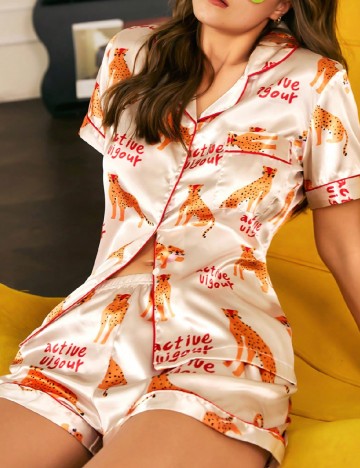 Pijama SHEIN, mix culori