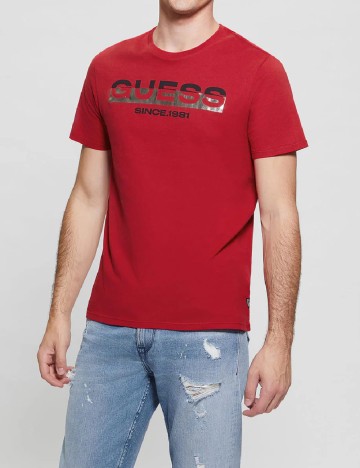 
						Tricou Guess, rosu