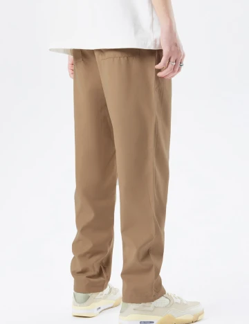 Pantaloni SHEIN, maro Maro