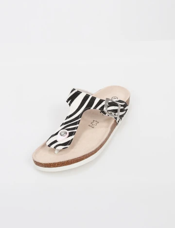 Slapi Too Bizzy by Bristol, animal print, 35 Animal print