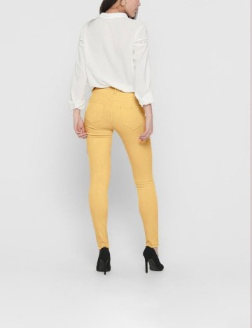 Pantaloni Only, mustar