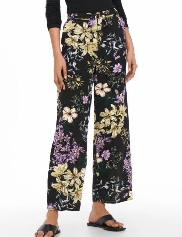 Pantaloni Only, floral print Floral print