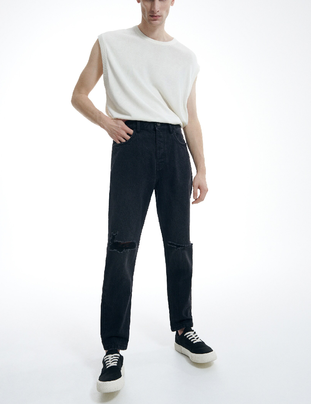 Blugi Reserved, negru