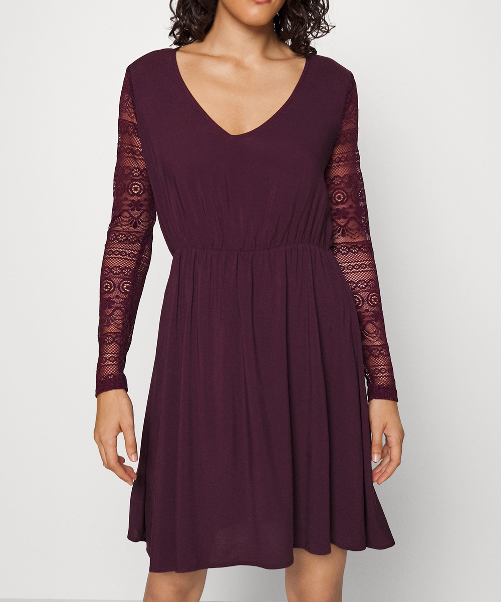Rochie scurta Vila, visiniu, 40