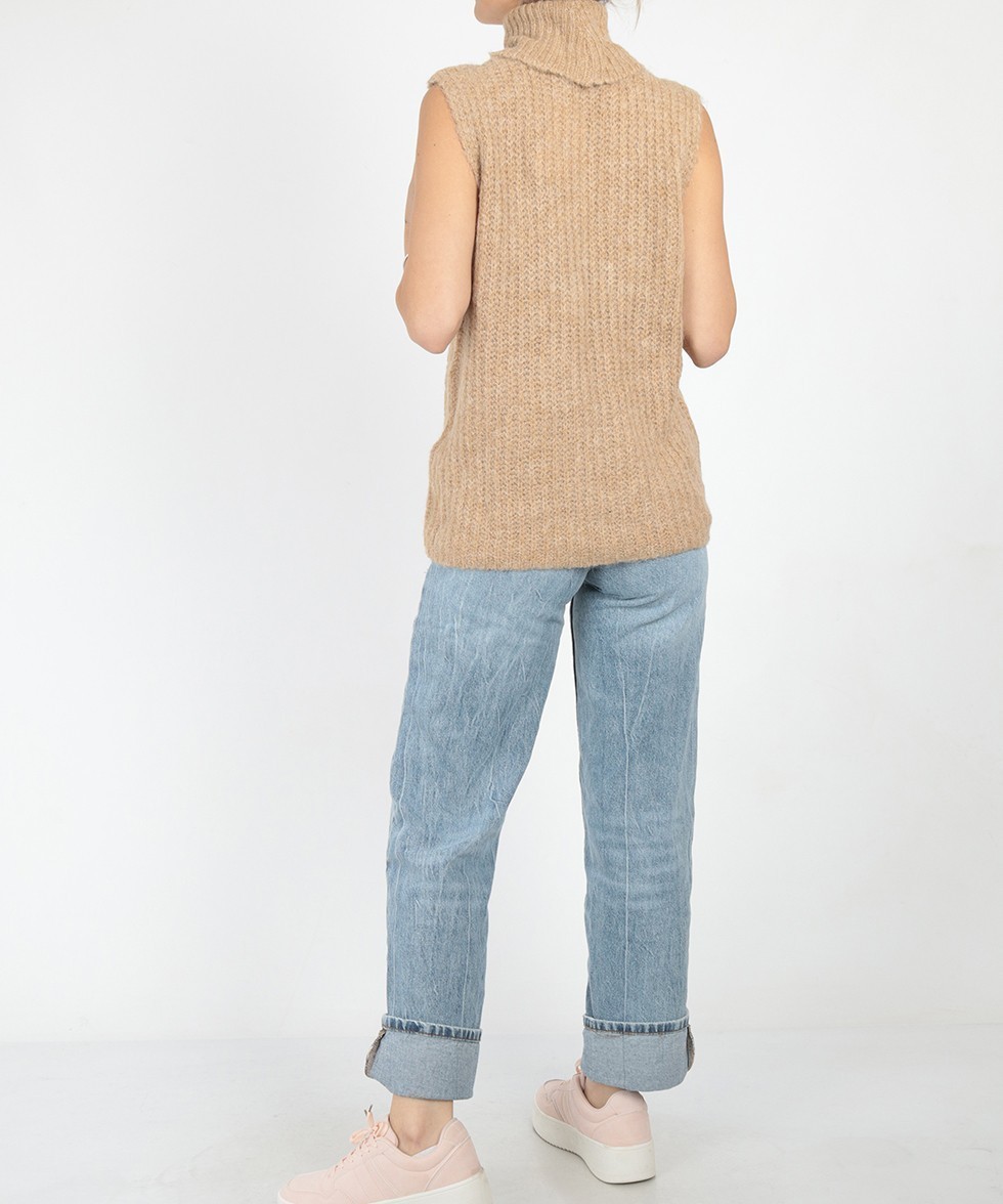 Vesta Vila, maro - 1 | YEO