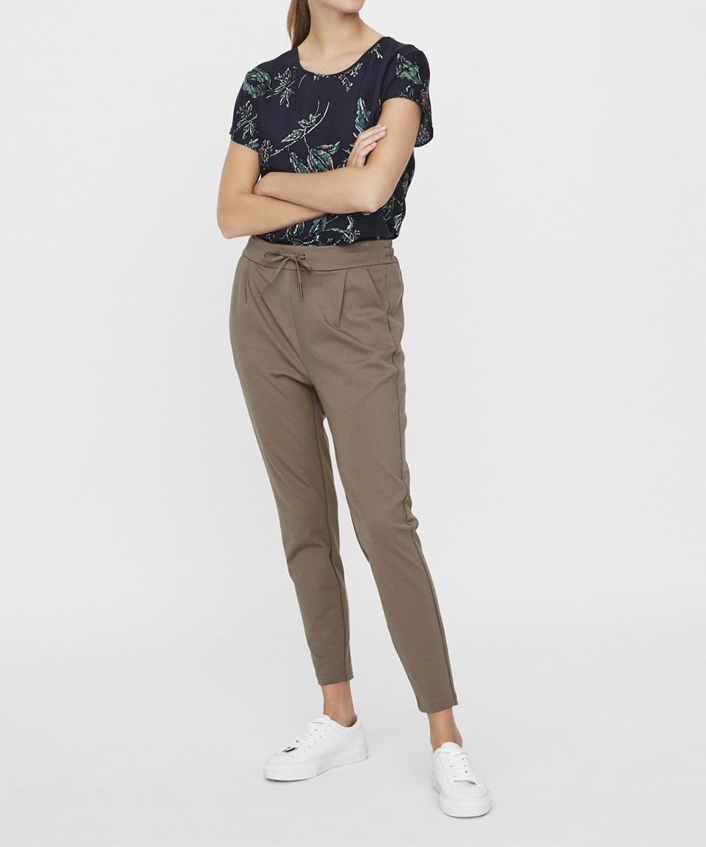 Pantaloni Vero Moda, maro