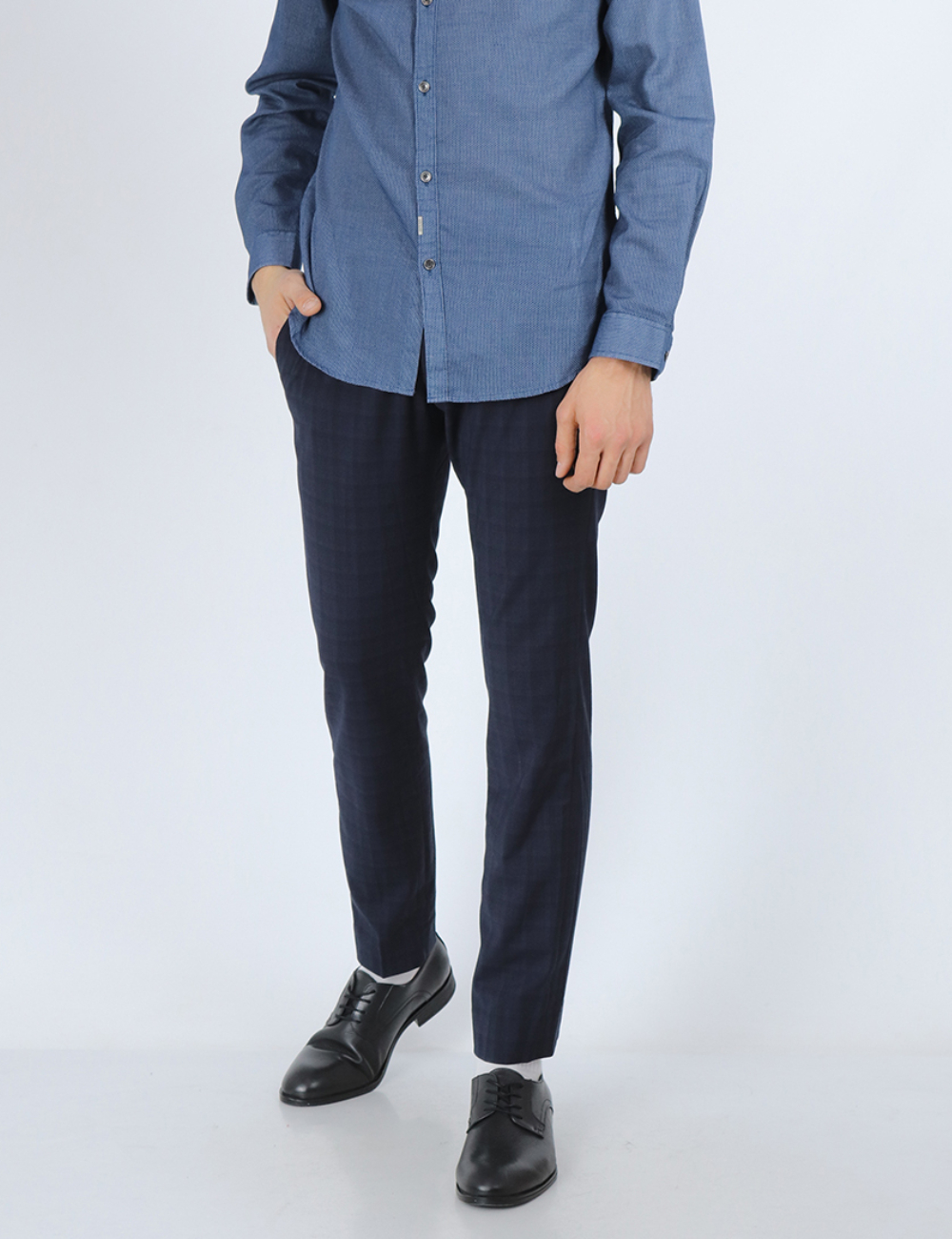 Pantaloni Guess, bleumarin