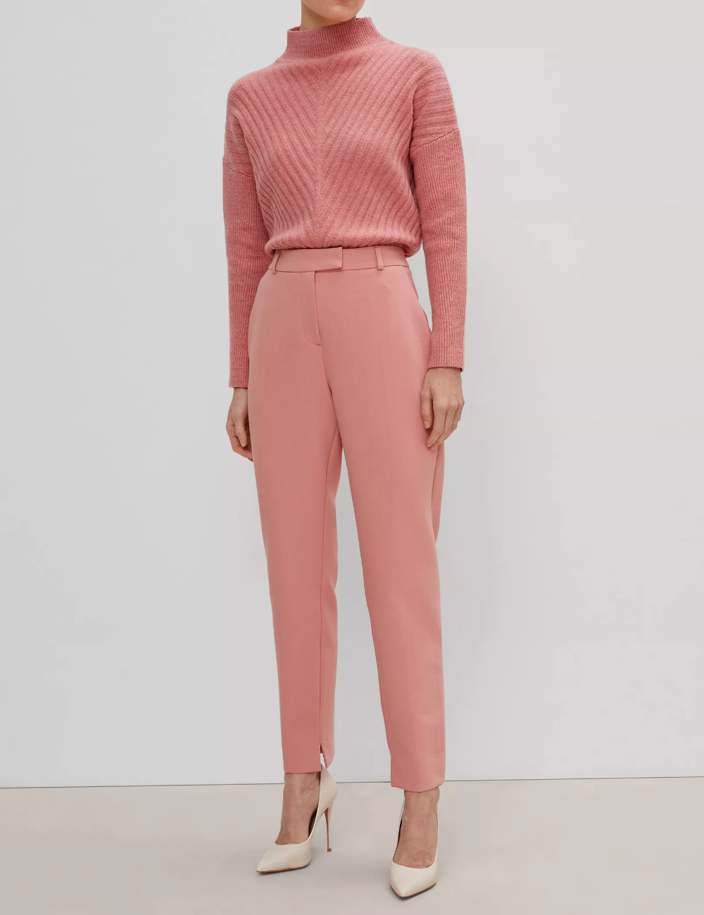 Pantaloni Comma, roz