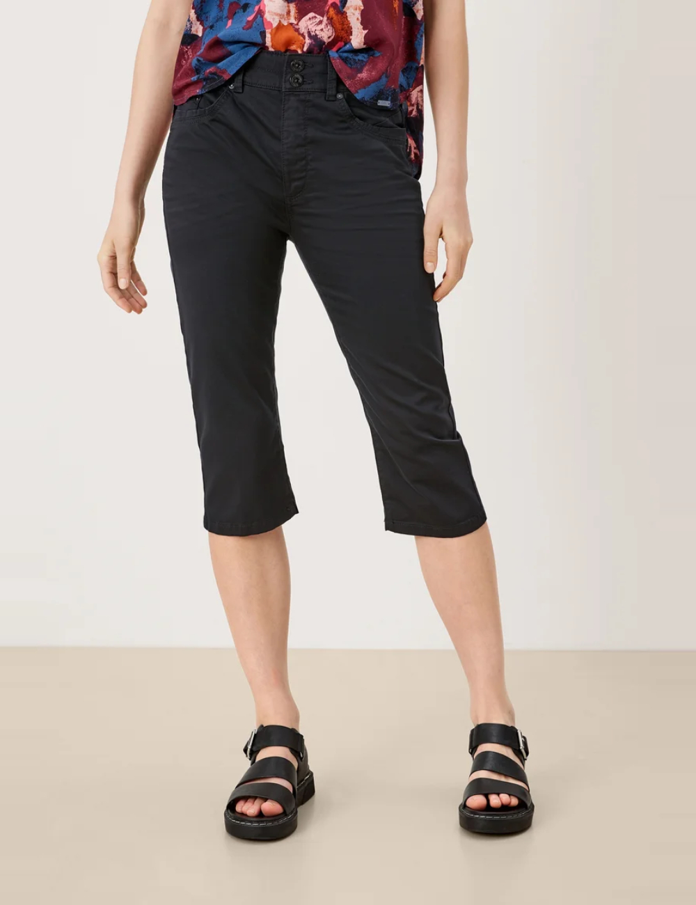 Pantaloni scurti Q/S, negru