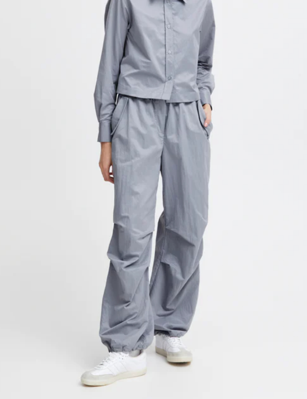 Pantaloni Ichi, gri