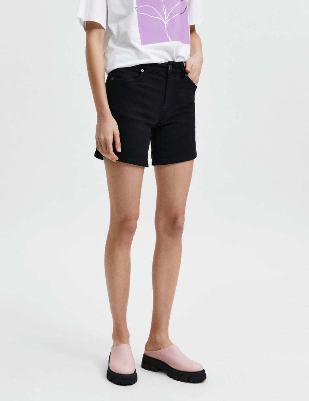 Pantaloni scurti Selected Femme, negru
