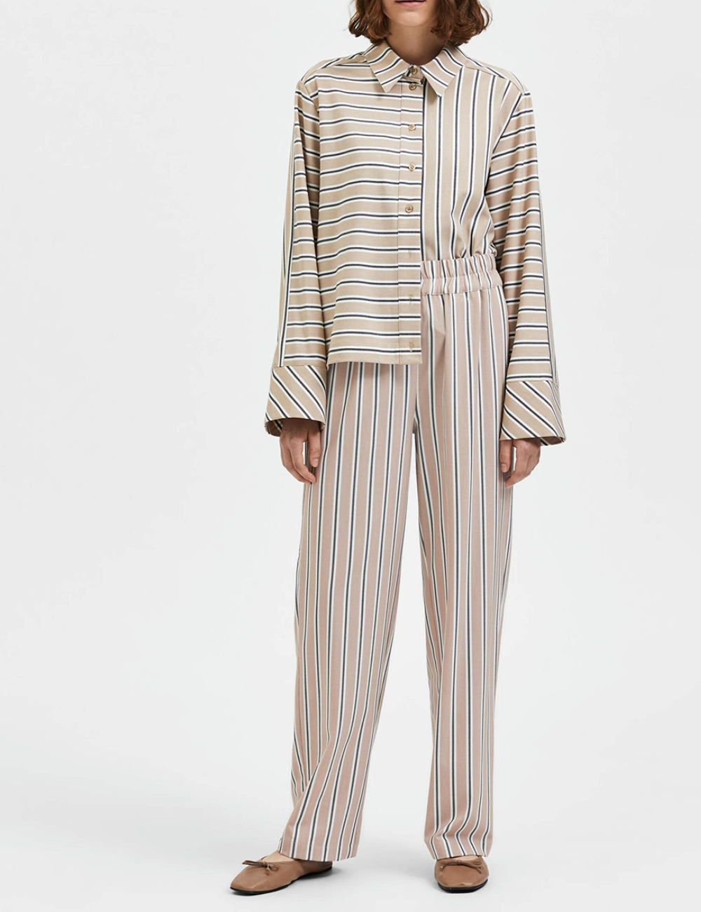 Pantaloni Selected Femme, crem