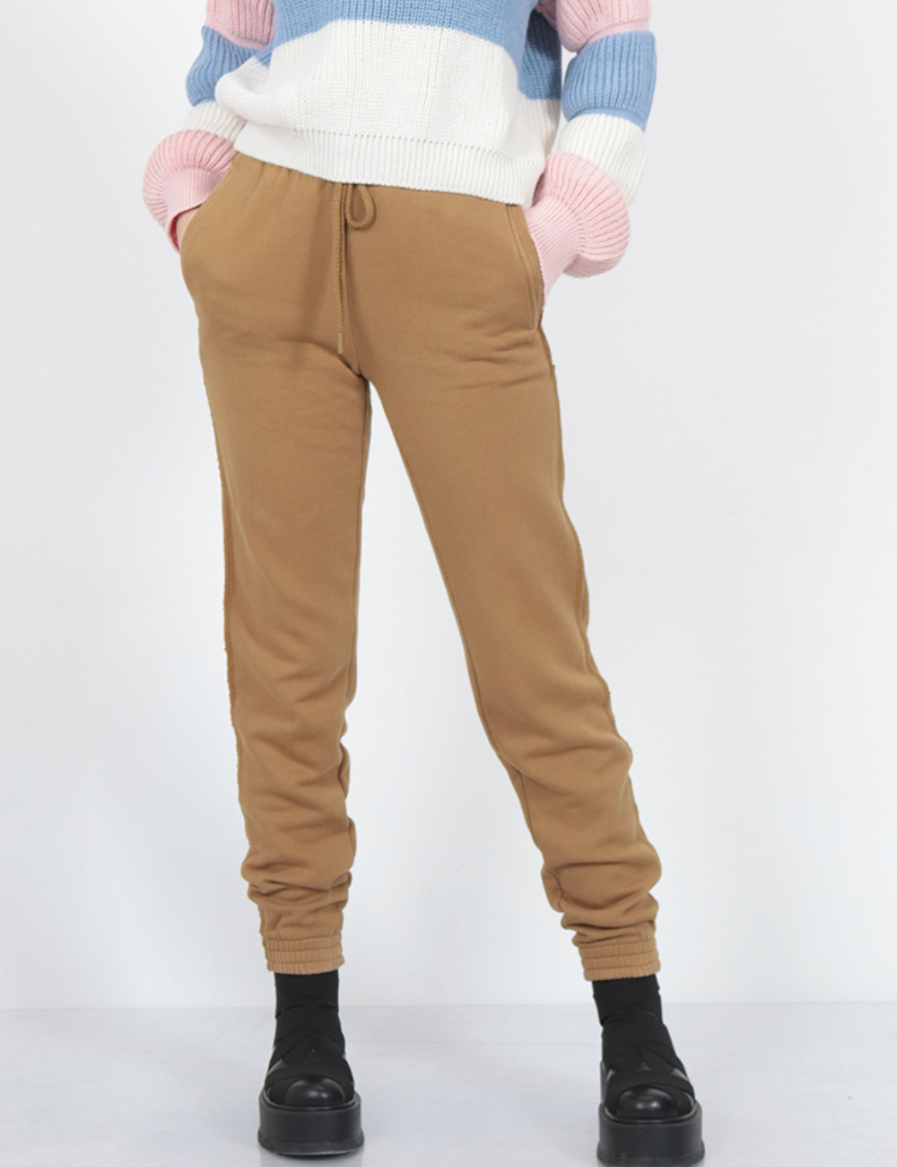 Pantaloni aerie, maro