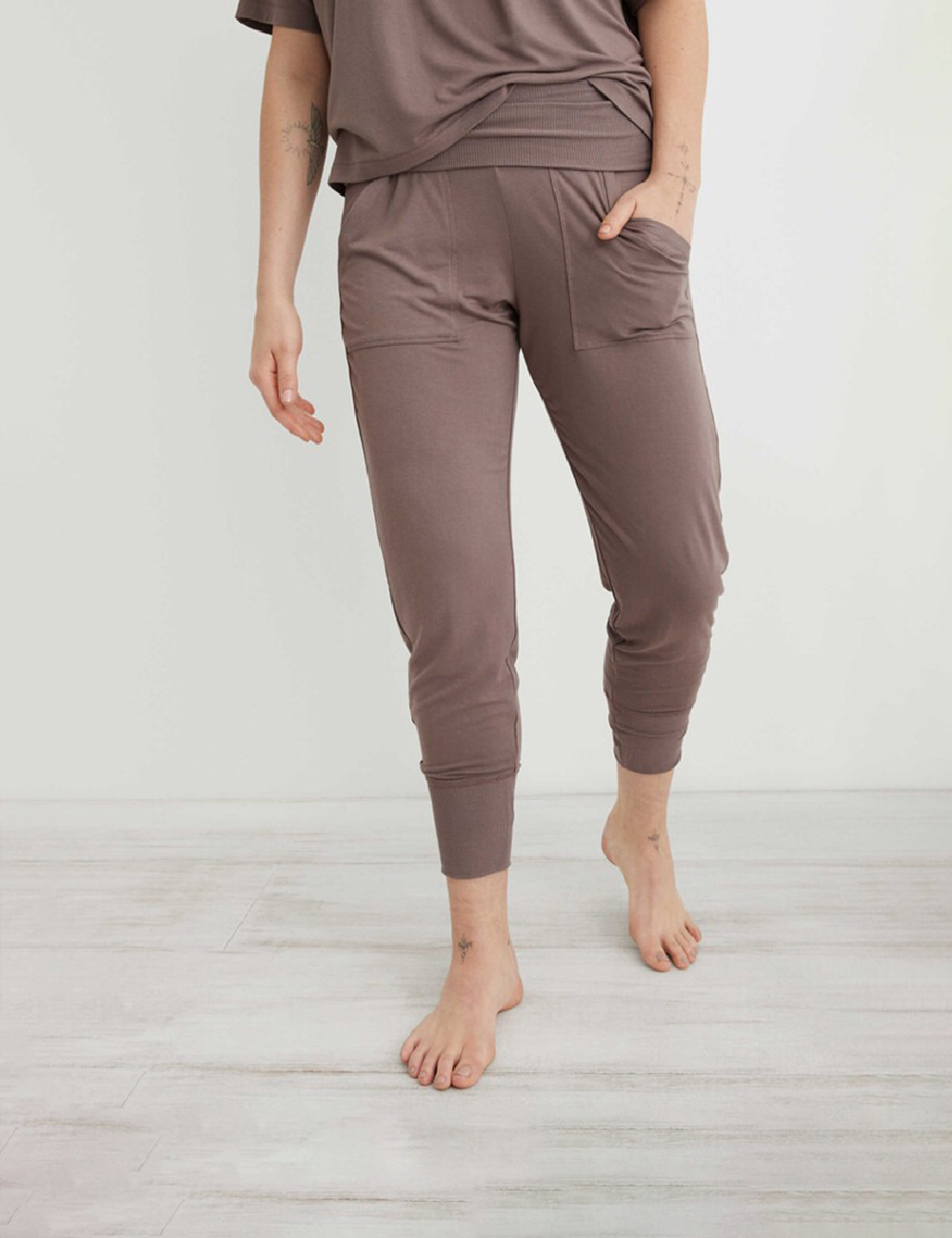 Pantaloni aerie, gri