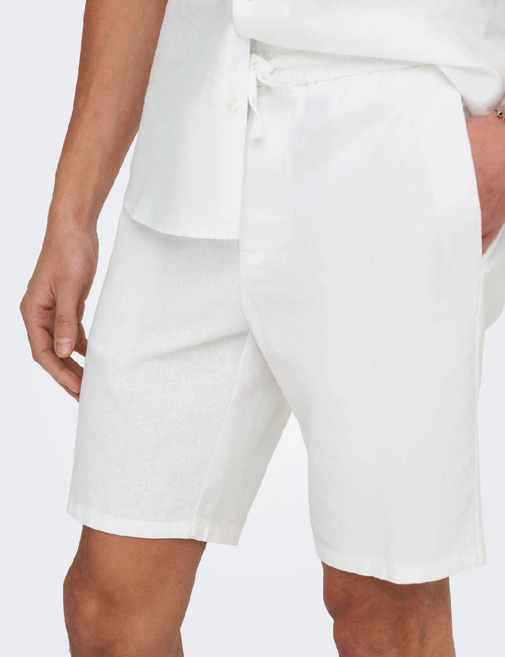 Pantaloni scurti Only, alb