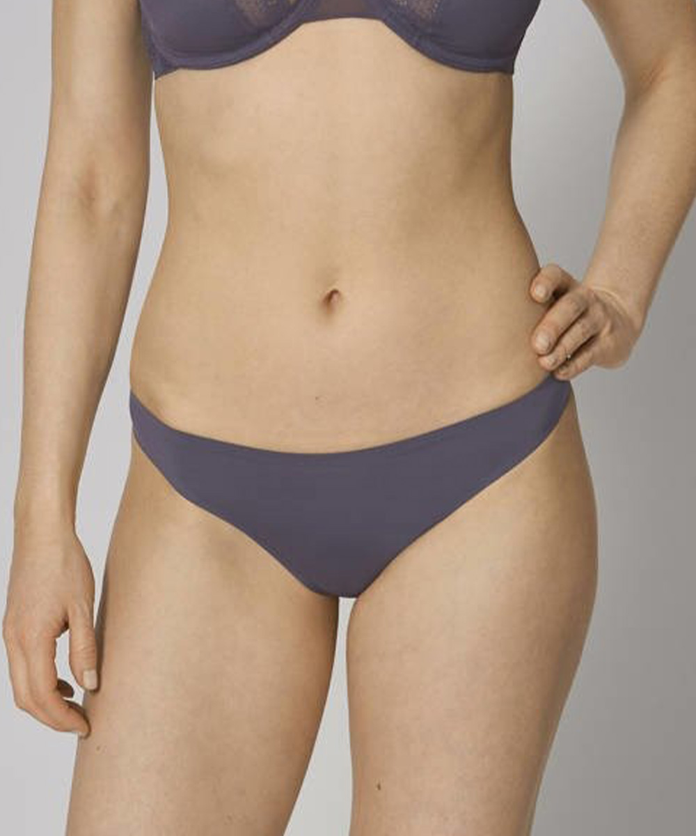 Chilot Tanga Triumph, mov, L