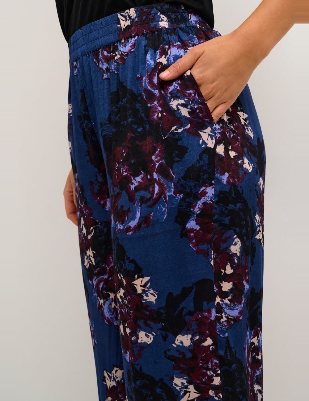 Pantaloni Kaffe, bleumarin - 1 | YEO