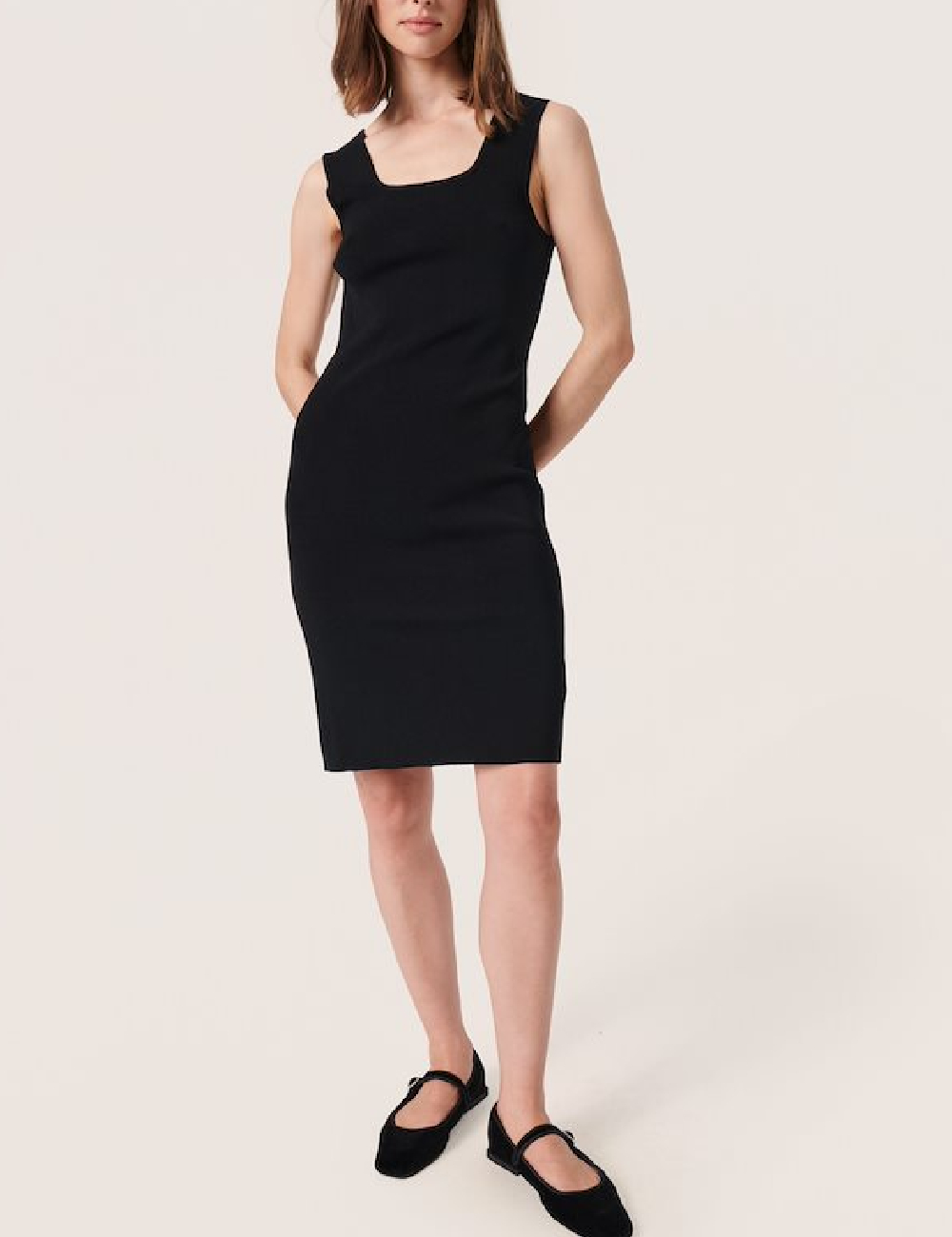 Rochie scurta Soaked In Luxury, negru