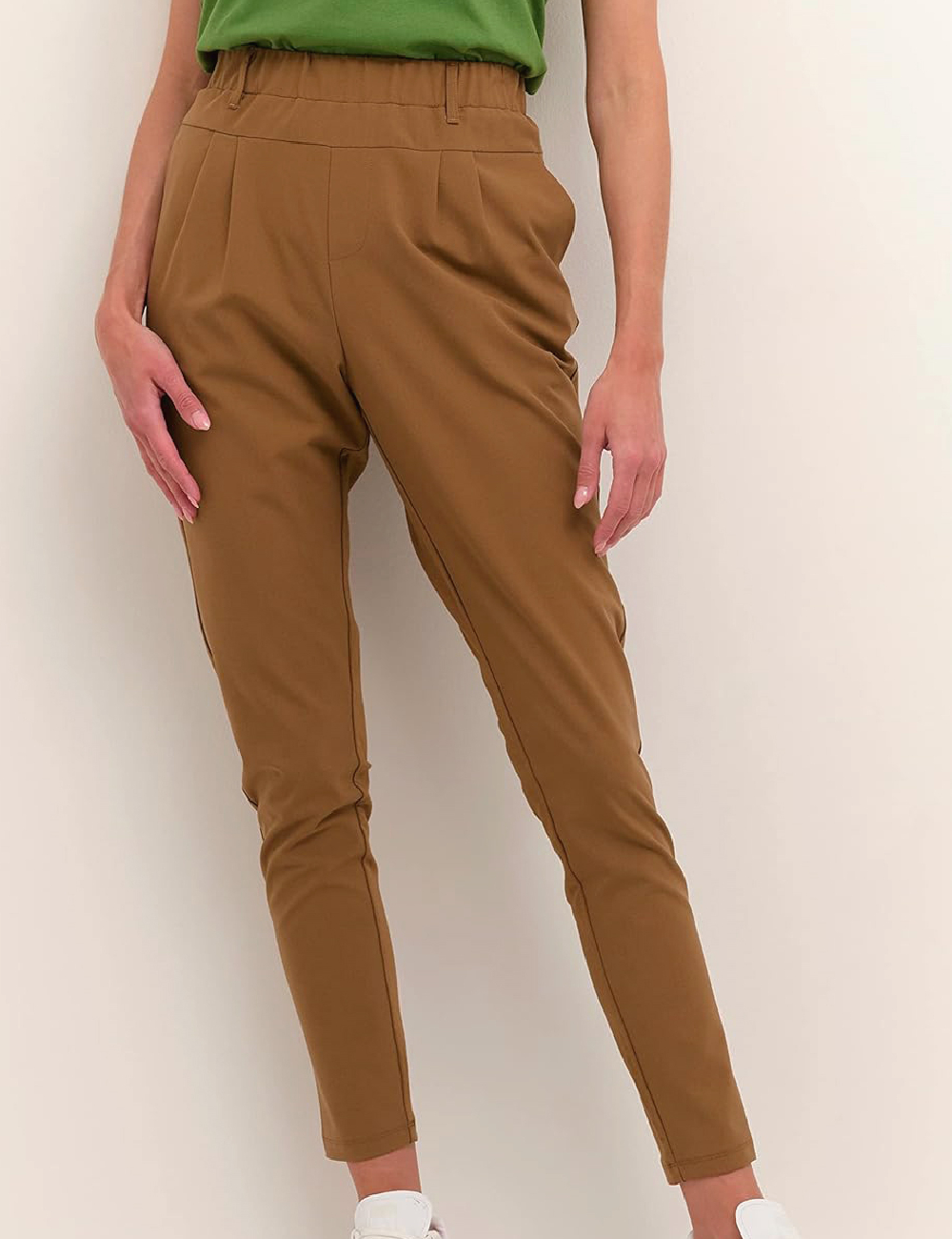 Pantaloni Kaffe, maro