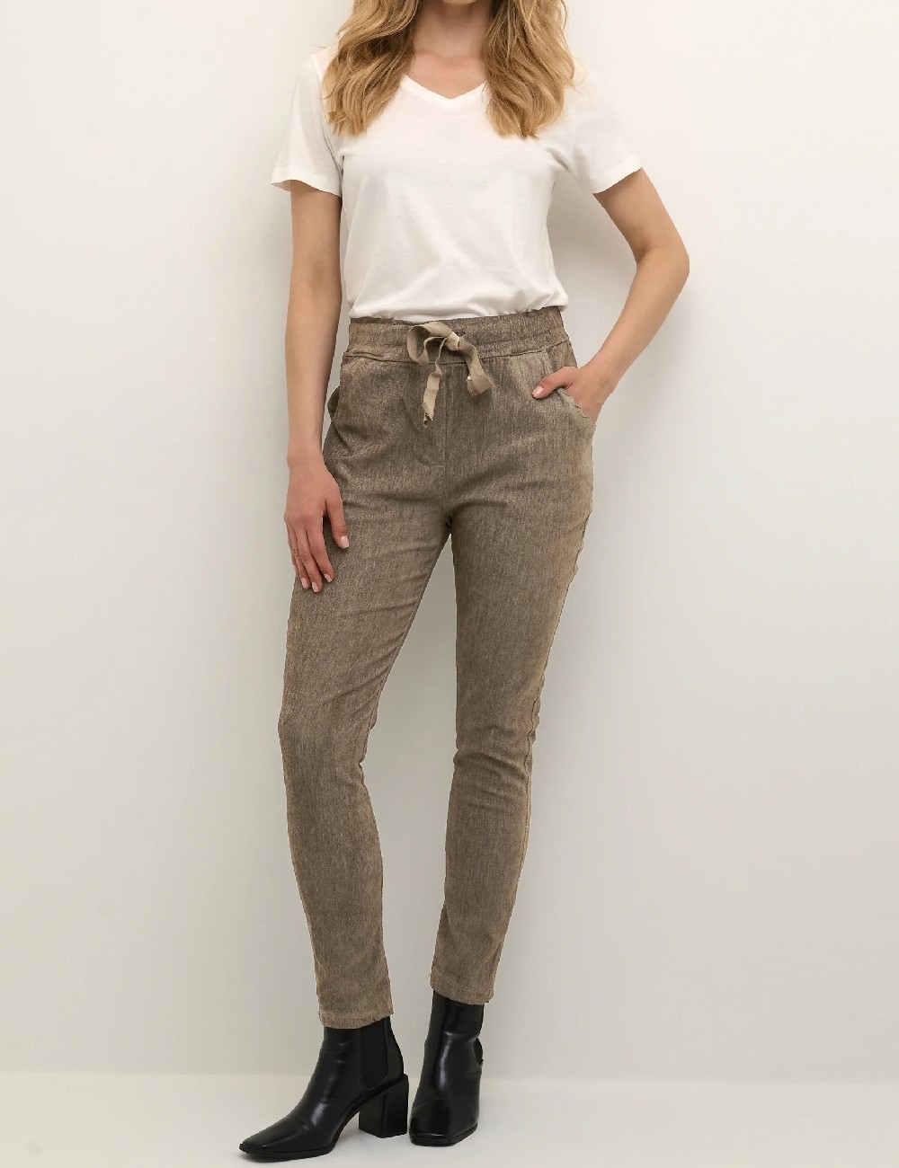 Pantaloni Cream, maro - 1 | YEO