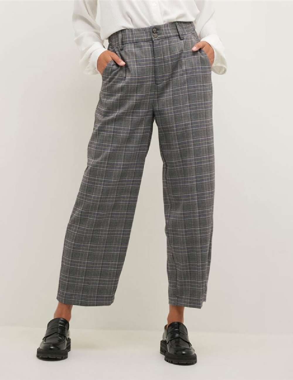 Pantaloni Kaffe, gri