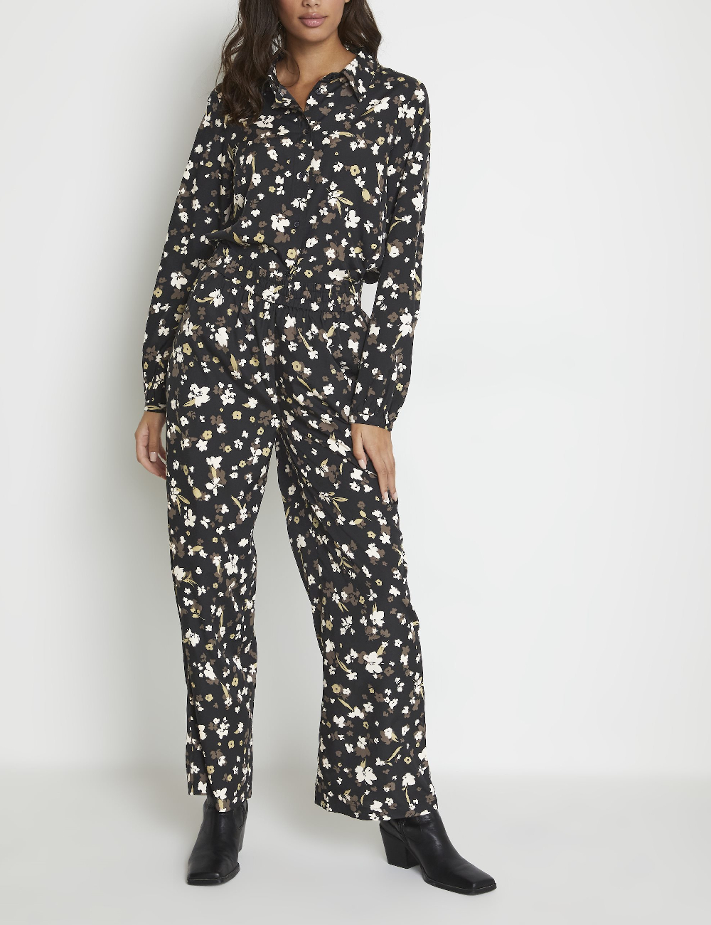 Pantaloni Kaffe, negru