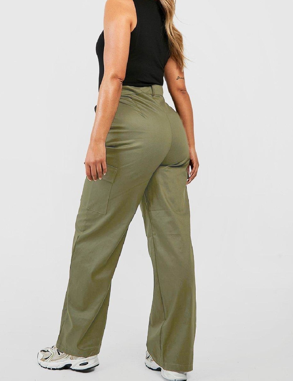 Pantaloni Boohoo Plus Size, verde - 1 | YEO
