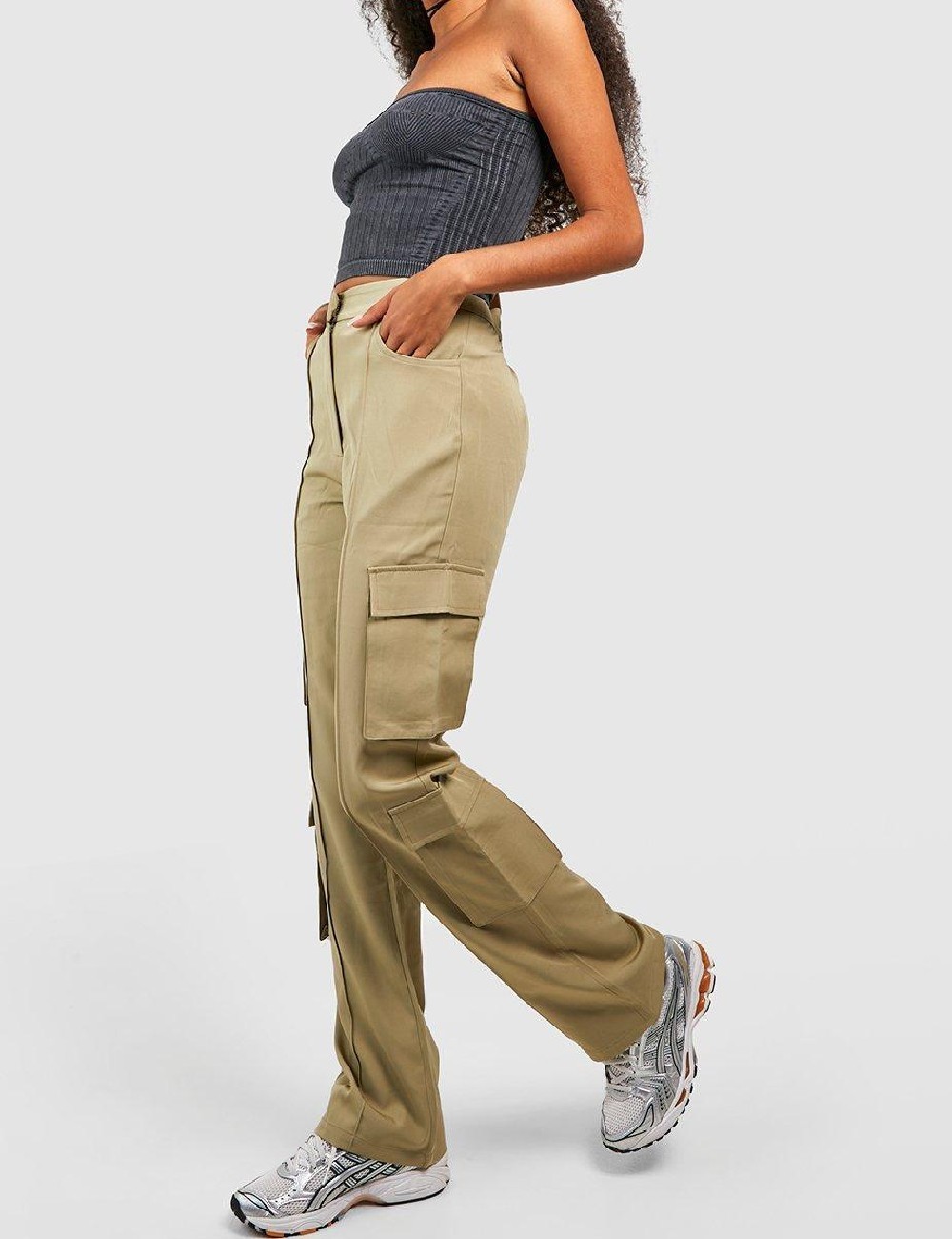 Pantaloni Boohoo, verde - 1 | YEO