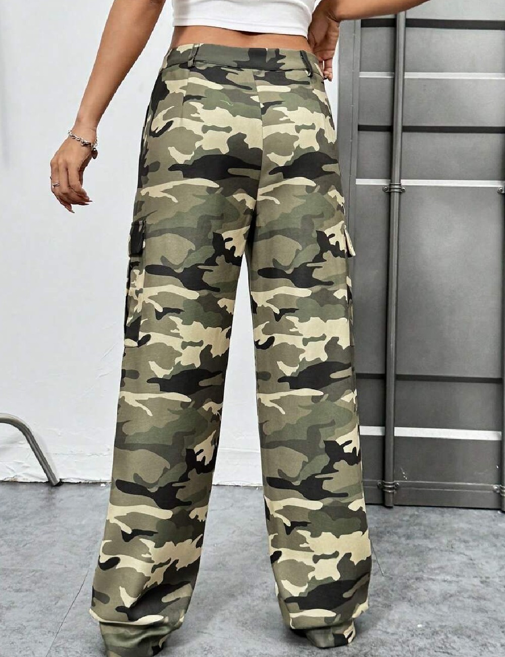 Pantaloni SHEIN, army - 1 | YEO