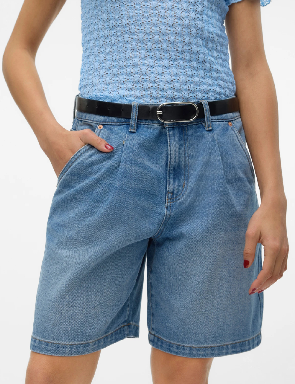 Pantaloni scurti Vero Moda, albastru