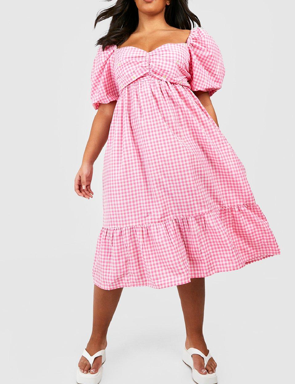 Rochie medie Boohoo Plus Size, roz