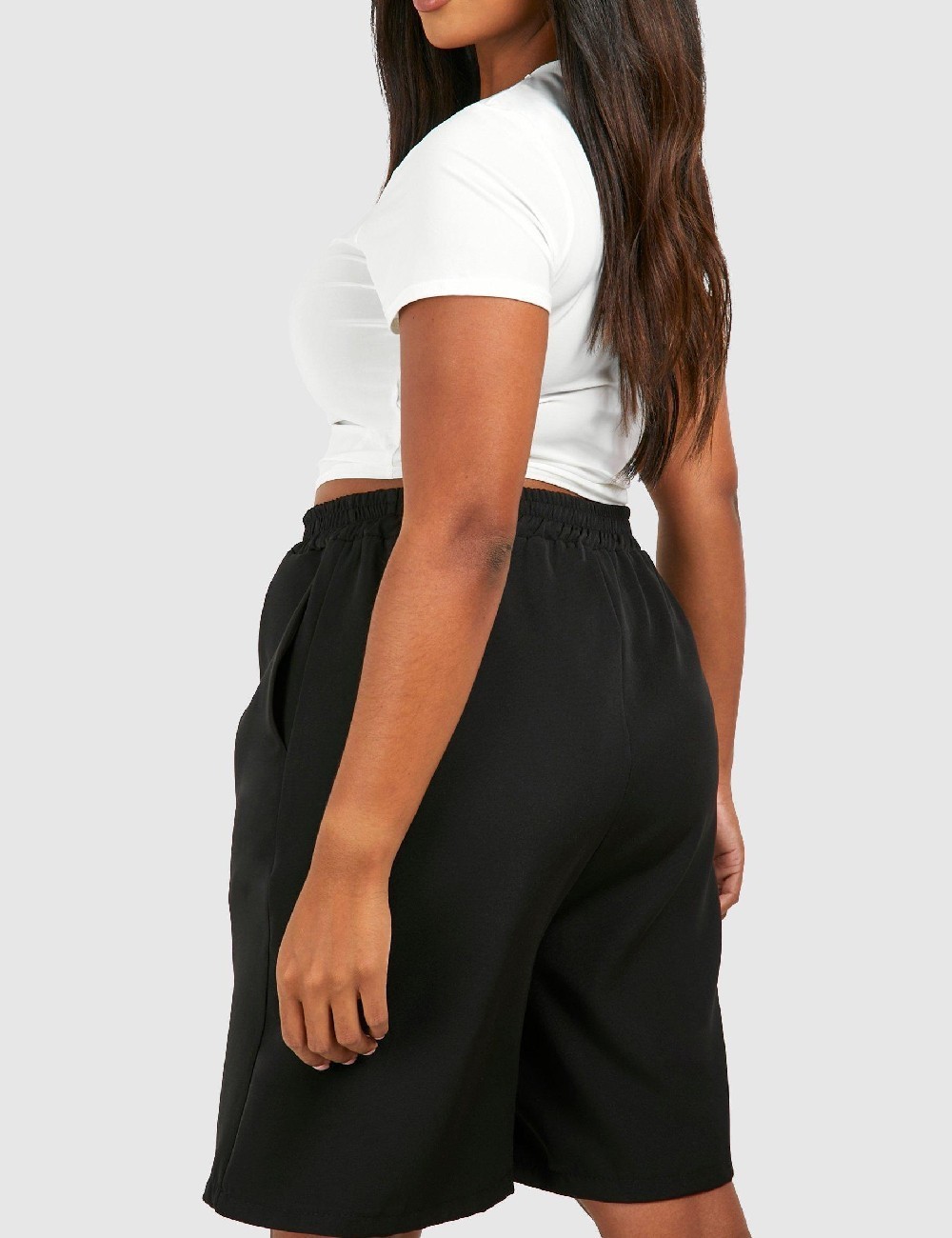Pantaloni scurti Boohoo Plus Size, negru - 1 | YEO