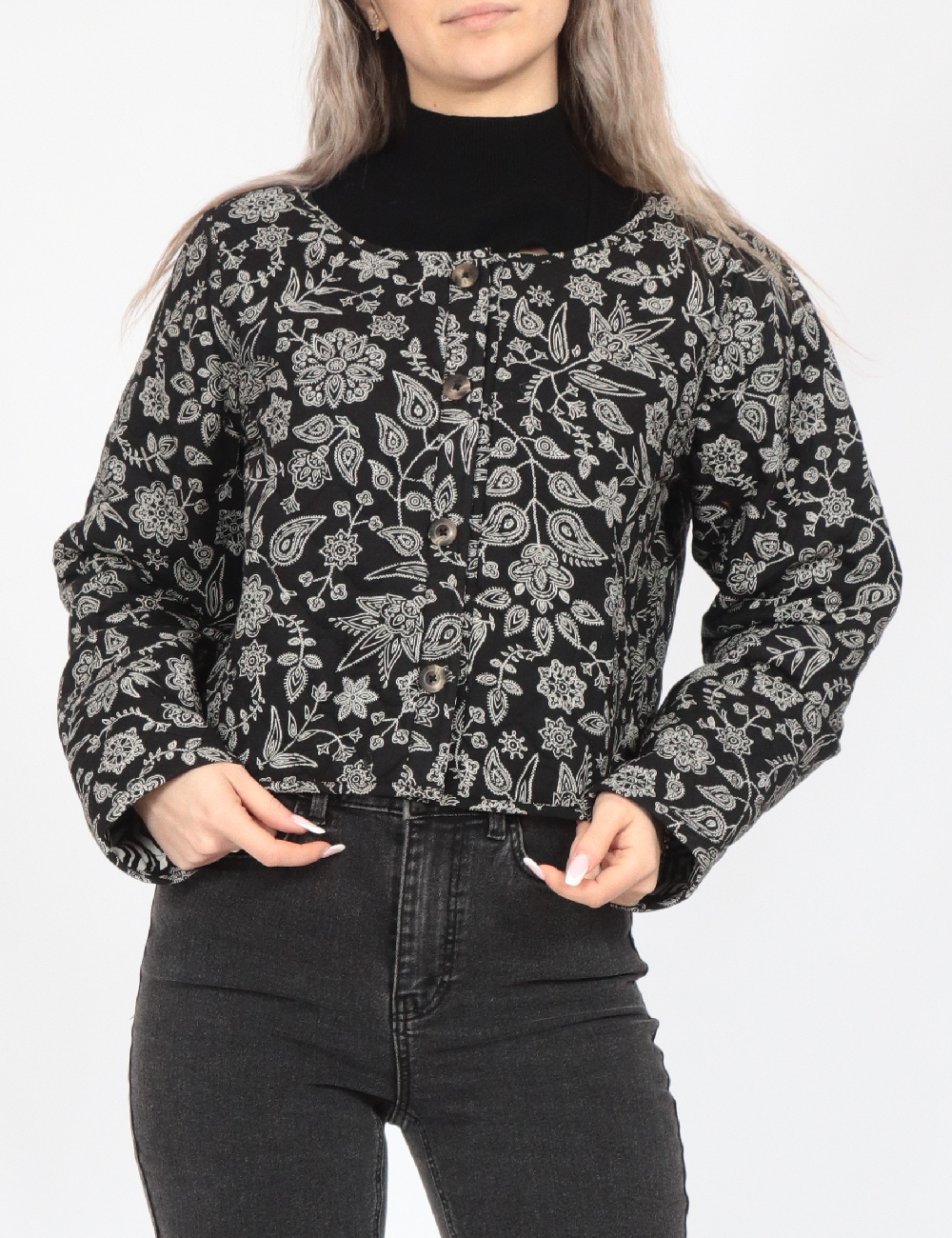 Jacheta Only, negru