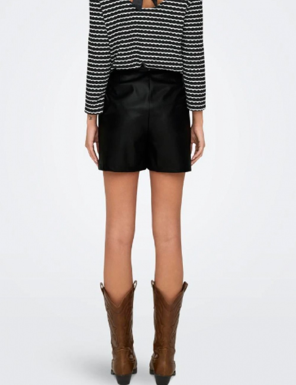 Pantaloni scurti Only, negru - 1 | YEO