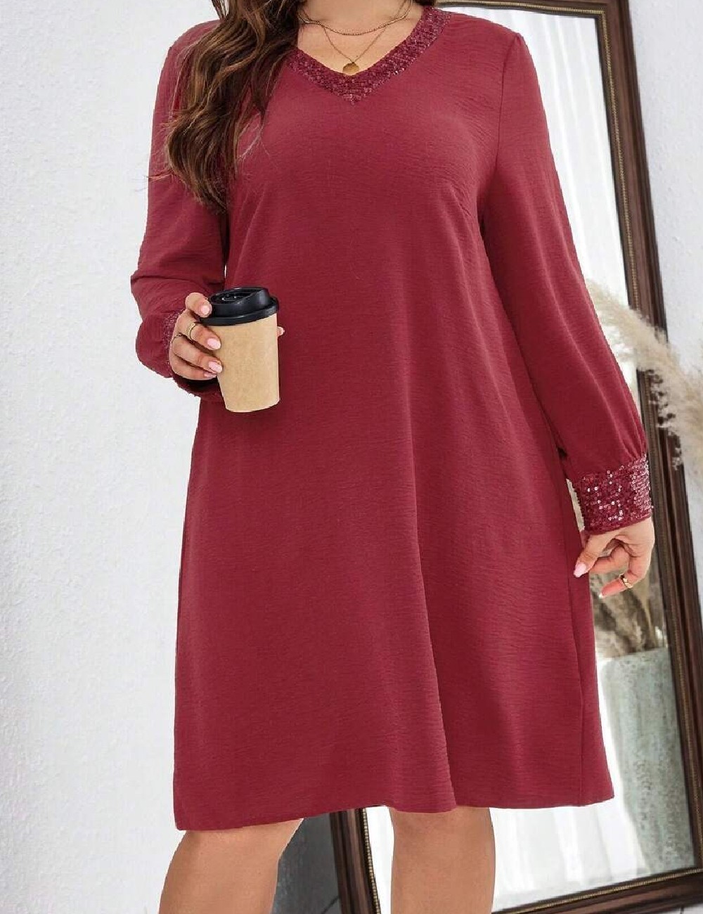Rochie medie Emery Rose Curve, visiniu - 1 | YEO