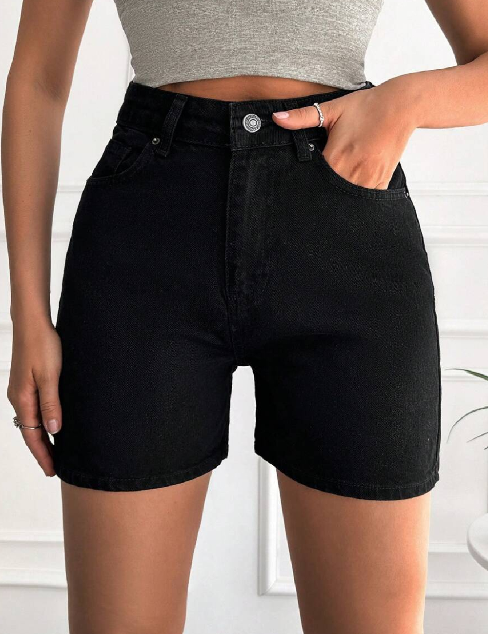 Pantaloni scurti SHEIN, negru