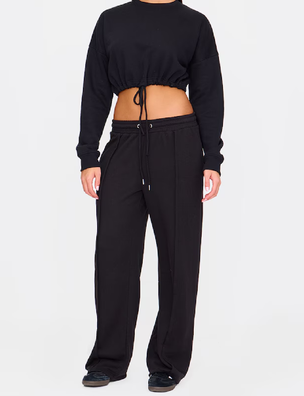Pantaloni PRETTYLITTLETHING, negru