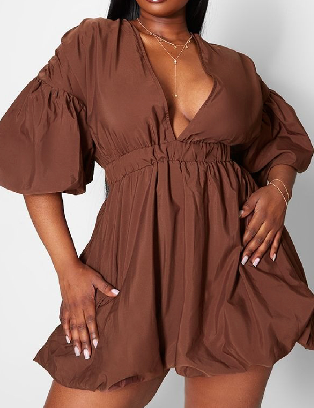 Rochie scurta PRETTYLITTLETHING Plus Size, maro