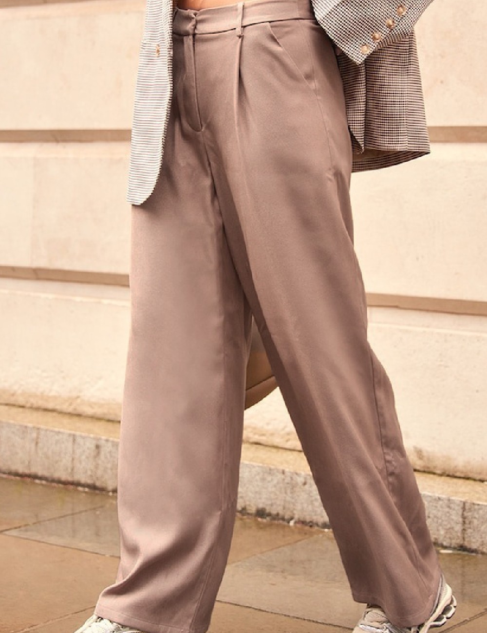 Pantaloni PRETTYLITTLETHING, maro - 1 | YEO