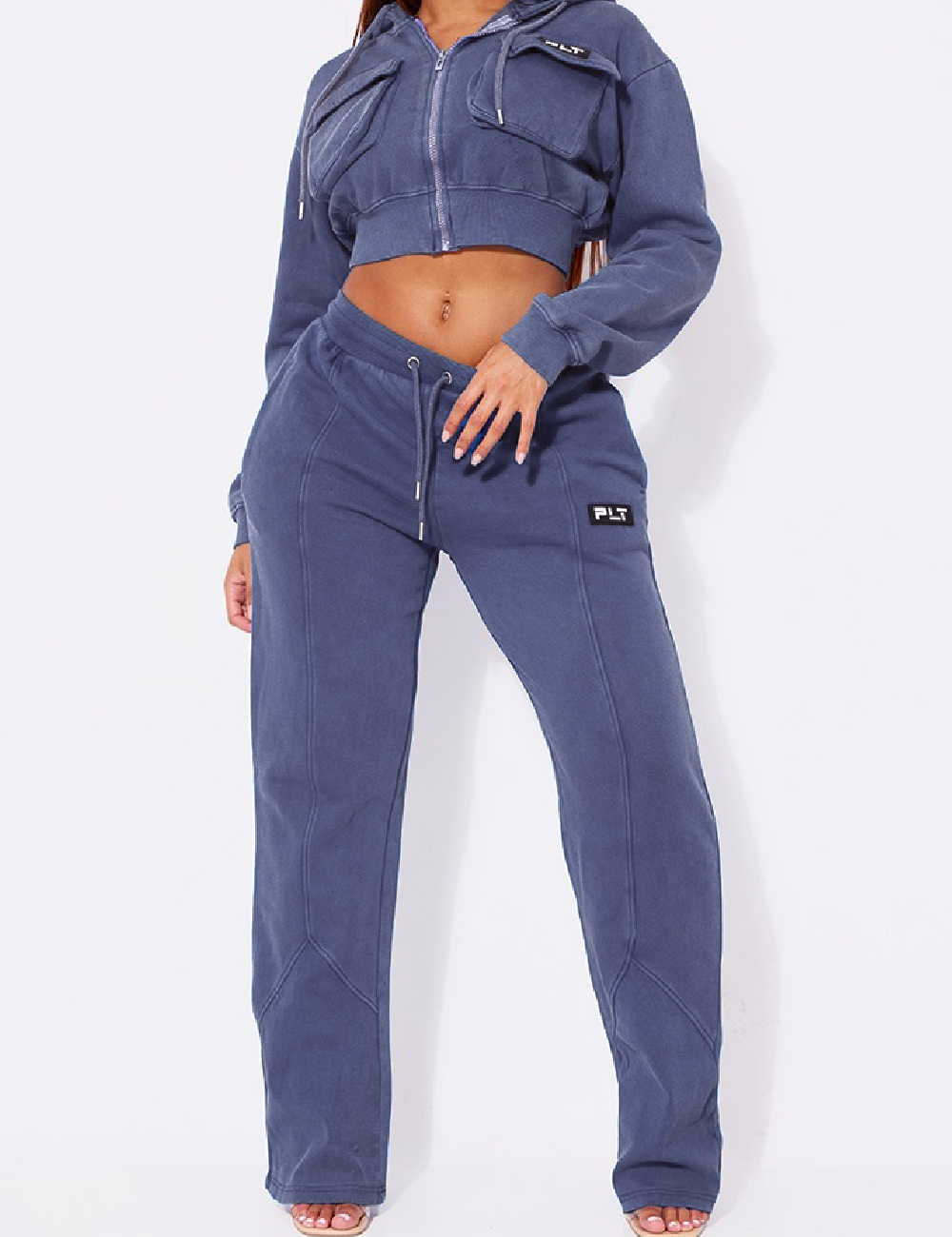 Pantaloni PRETTYLITTLETHING, albastru