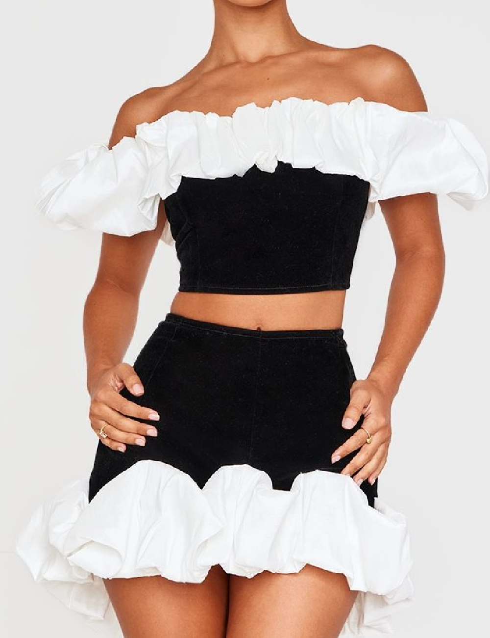 Fusta PRETTYLITTLETHING, negru - 1 | YEO