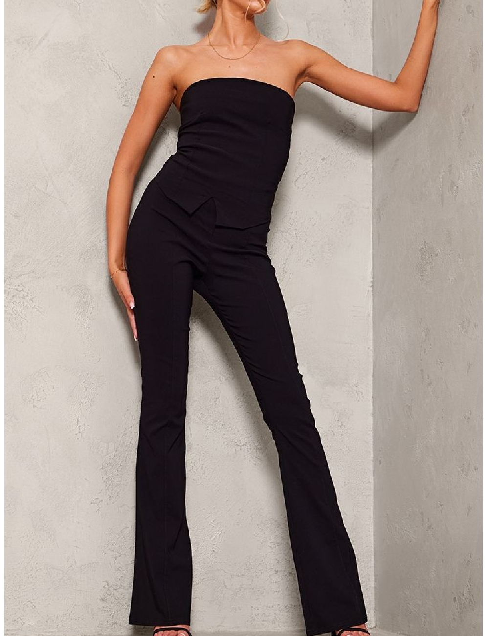 Pantaloni PRETTYLITTLETHING, negru