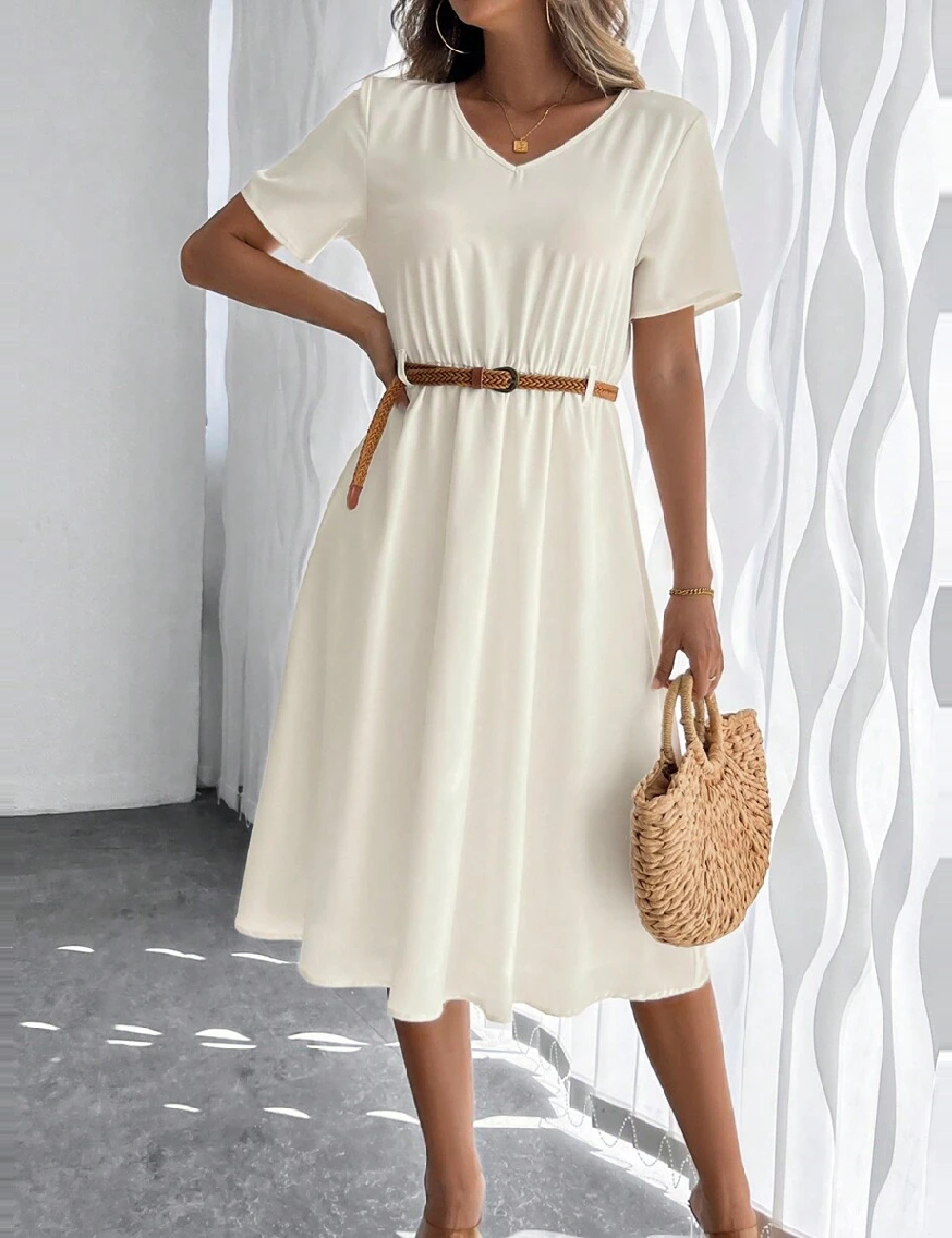 Rochie medie SHEIN, ecru