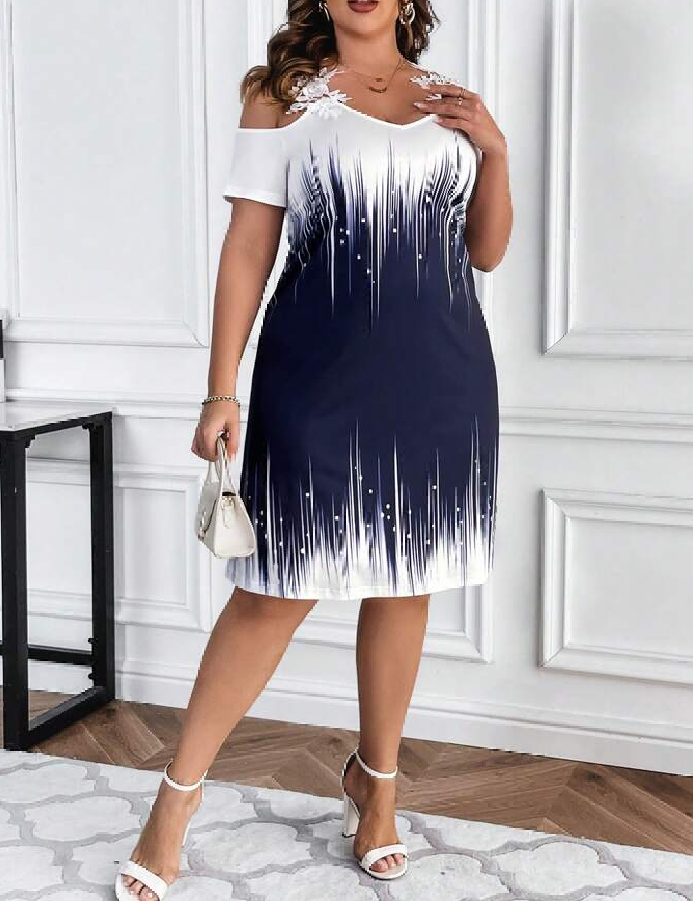 Rochie scurta Emery Rose Curve, bleumarin