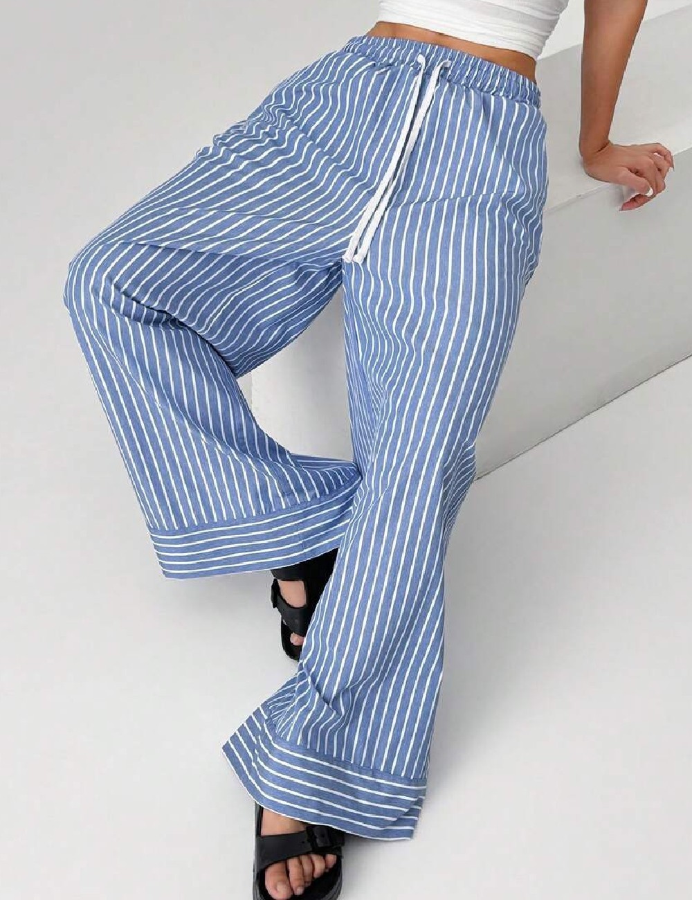Pantaloni SHEIN, albastru - 1 | YEO