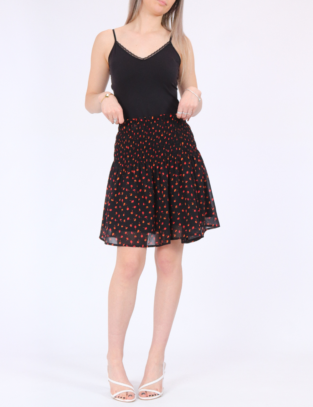 Fusta Only, negru