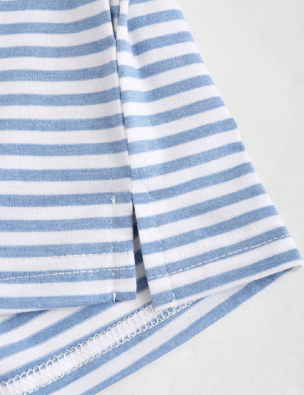 Pantaloni scurti SHEIN, albastru/alb - 1 | YEO
